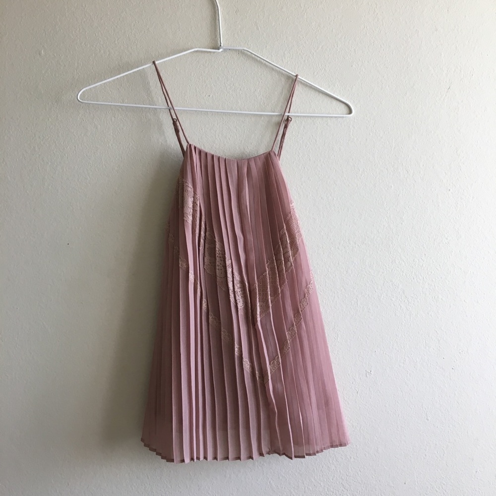 ASTR pink accordion lace top